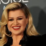 Who is Kelly Clarkson Dating?